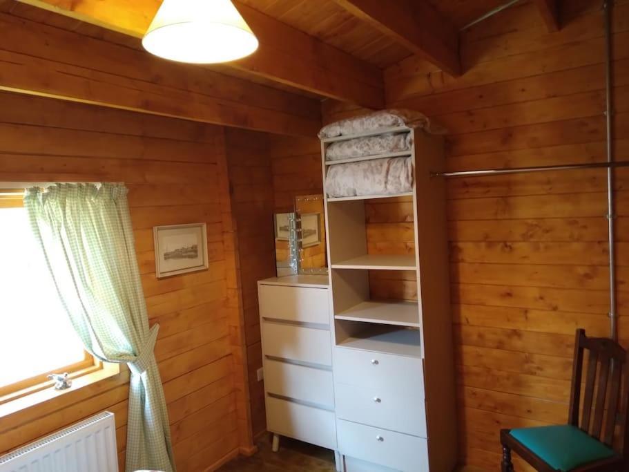 Holiday home Bishy Barnabees Country With Hot Tub *