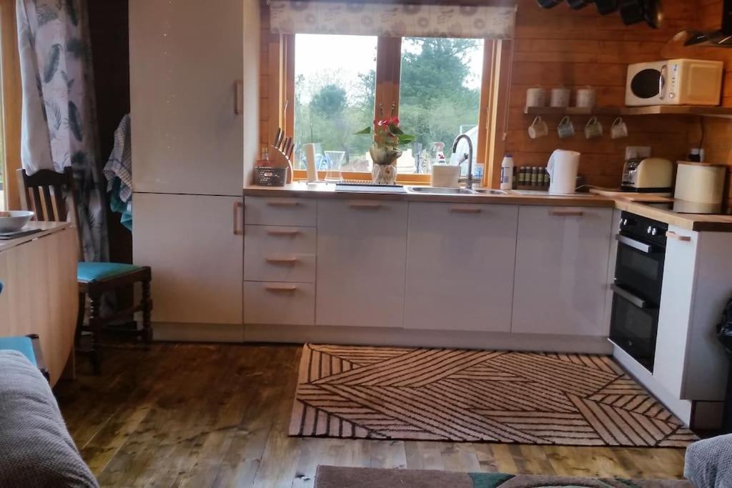 Bishy Barnabees Country With Hot Tub Holiday home Swaffham
