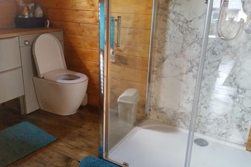 Bishy Barnabees Country With Hot Tub Swaffham